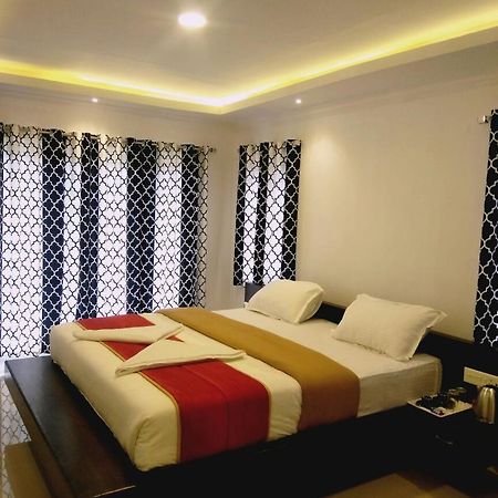 Runs Residency Hotell Ooty Exteriör bild