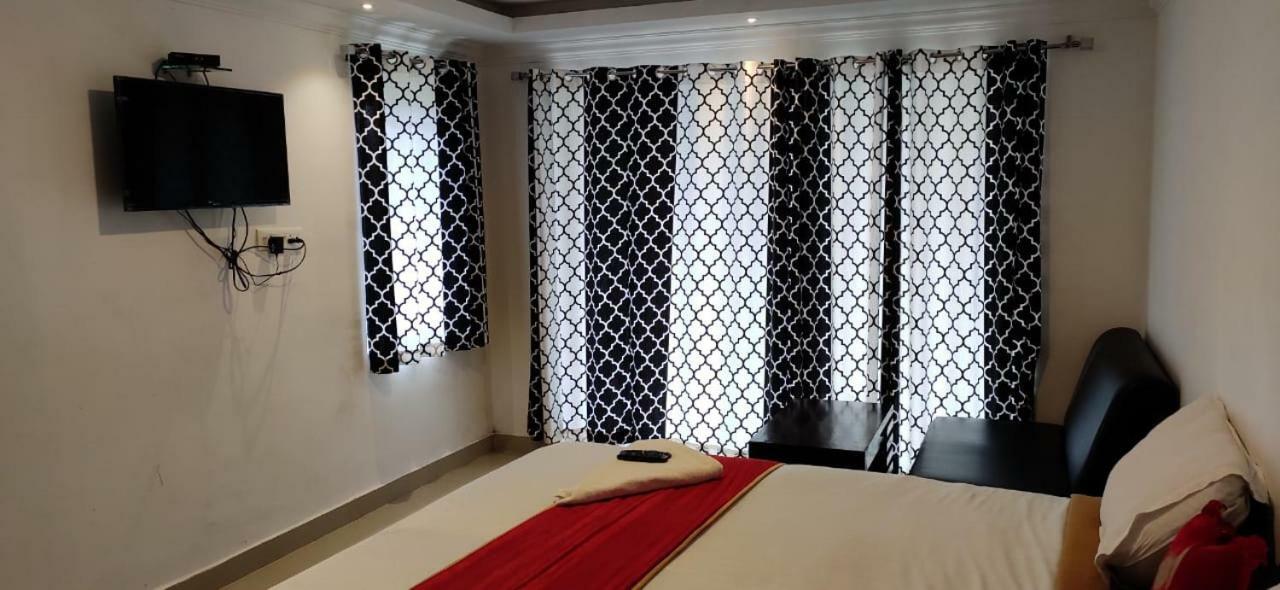 Runs Residency Hotell Ooty Exteriör bild